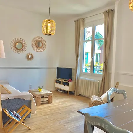 Apartment Hyper-centre-plage - 46m2 - 2 Pieces - Renove 2023 *